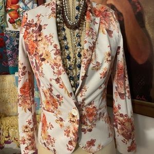 LC Lauren Conrad Off-white & Floral Blazer size 4